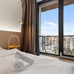Stylish 2br With Skyline View On Calea Victoriei Apartman Bukarest