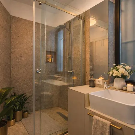 Stylish 2br With Skyline View On Calea Victoriei Appartamento