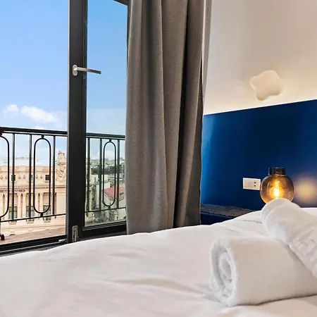 2br With Balcony & Skyline View - Calea Victoriei *